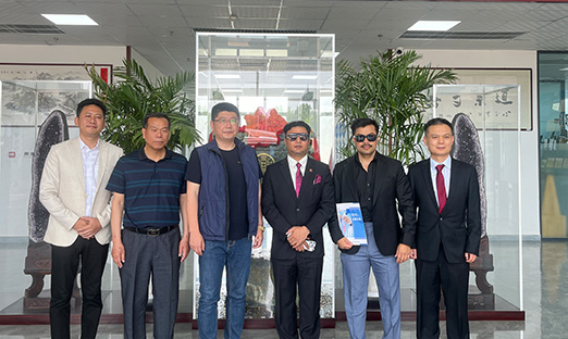 热烈欢迎尼泊尔国度工商结合会秘书长卡玛尔·巴哈杜尔·卡基先生一行莅临1xBET集团，共寻合作新机缘